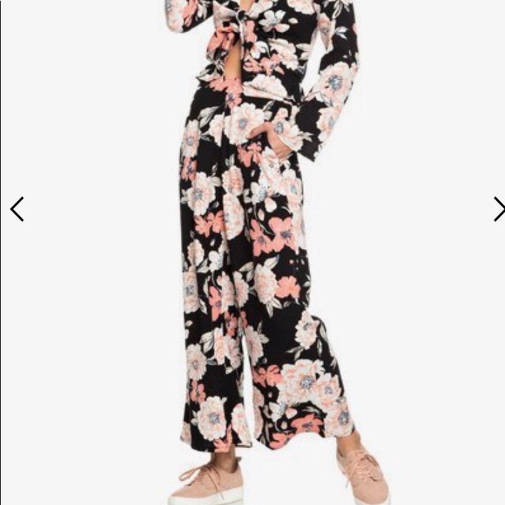 Roxy floral wide leg pants/ trousers